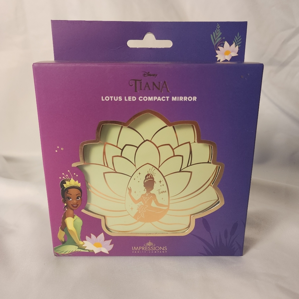 Disney Tiana Lotus LED Compact Mirror